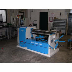 Zwijarki do blach automatyczne model FOUR-MATIC-2000