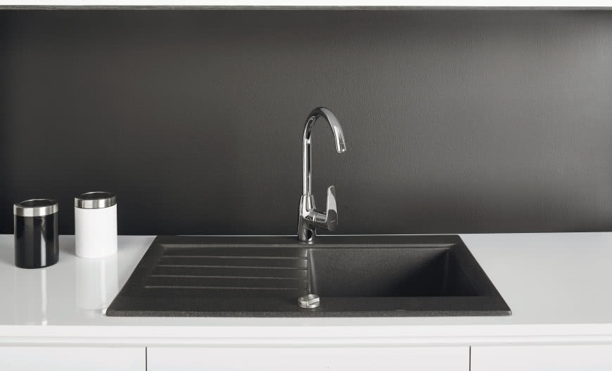 Baterie na kuchenną wyspę