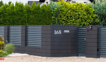 Jak zmieniło się zastosowanie ogrodzeń na przestrzeni czasu?