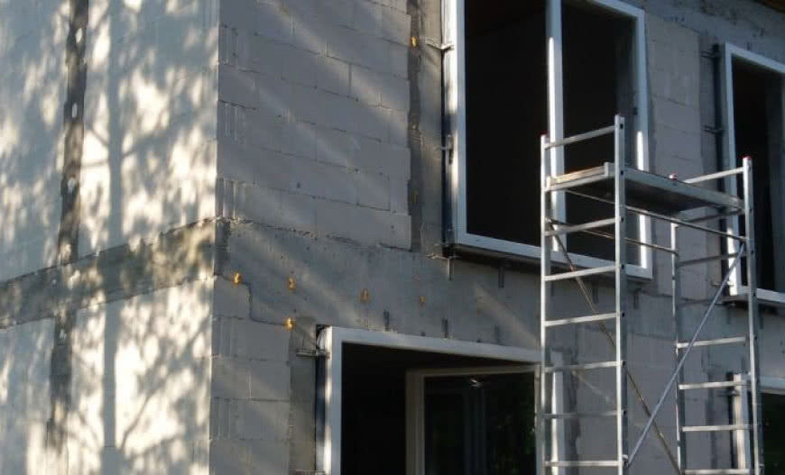 Montaż okien Aluplast w domu pasywnym