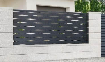 Aranżacje ogrodzenia z elementami KOMBO od JONIEC®