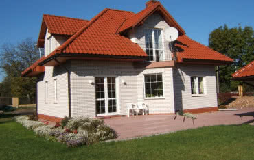 Dlaczego bloczki silikatowe sprawdzają się przy budowie ścian na cienkiej spoinie?