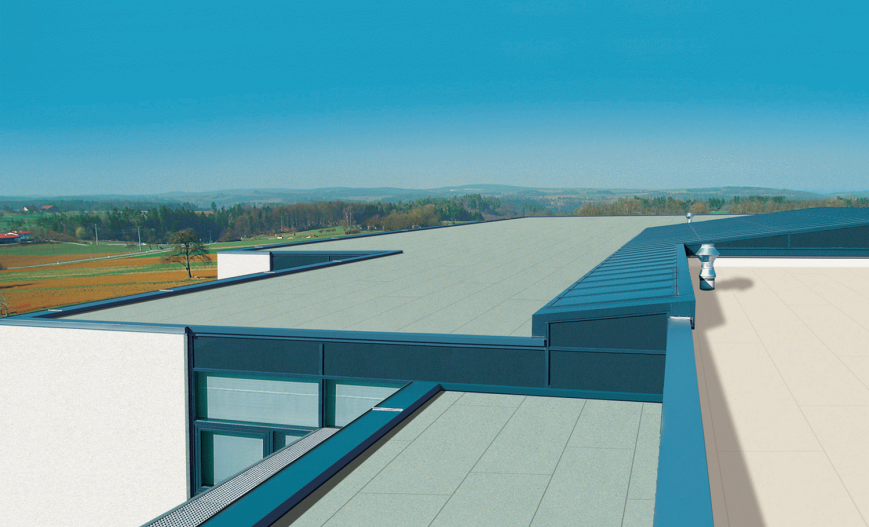 Jakie są wady i zalety płaskiego dachu?