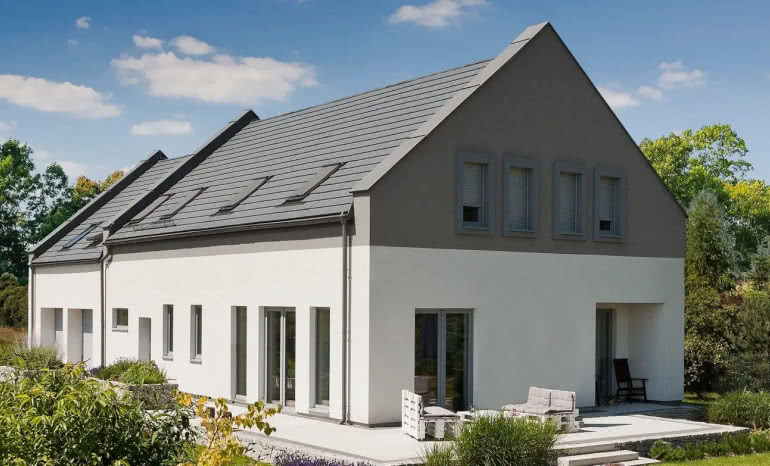 Trwały dach na lata. Co musisz wiedzieć o dachówkach betonowych Braas?