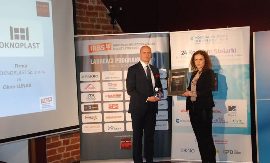 Okno Lunar z nagrodą w programie Innowacyjne Rozwiązania Branży Stolarki