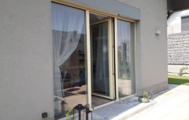 Dlaczego warto zdecydować się na rolety okienne?