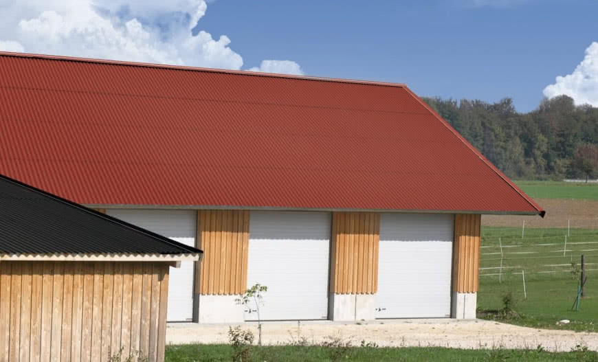 Cichy, lekki i odporny na wszystko – poznaj zalety dachu GUTTANIT+