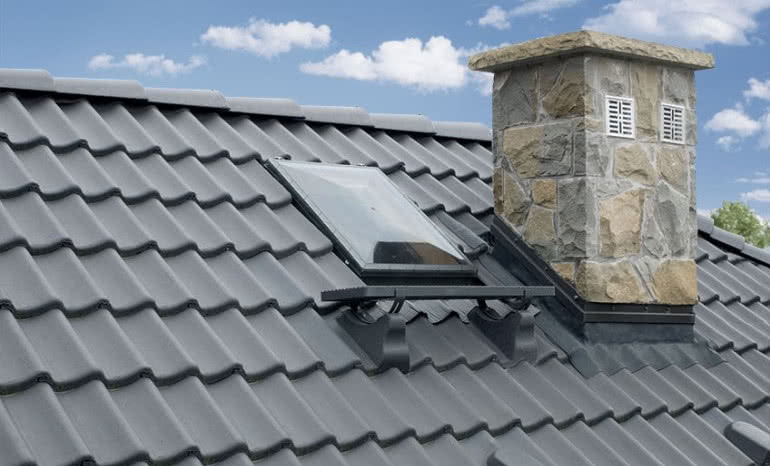 Wyłaz dachowy: czym jest i jakie ma funkcje?
