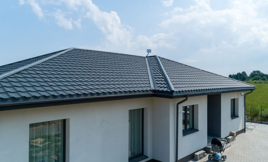 Kiedy pokrycie dachowe wymaga wymiany na nowe?