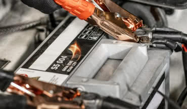 Przewody rozruchowe do samochodu – jak ich bezpiecznie używać?