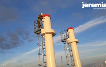 Dwa kominy FSA zamontowane na fabryce karmy dla zwierząt