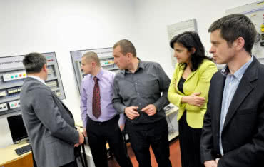 Schneider Electric otworzyła superlaboratorium dydaktyczne na Politechnice Opolskiej