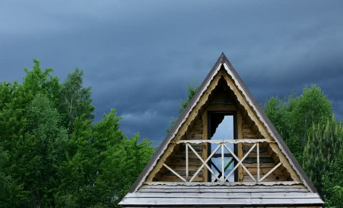 Budujemy domek letniskowy. Formalności, wybór materiałów