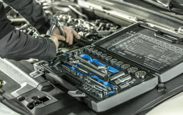 Co warto wiedzieć o stali przed zakupem narzędzi ręcznych? Rodzaje stali