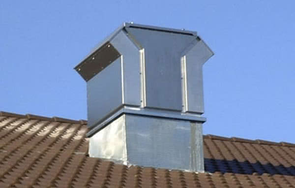 Wentylator dachowy odprowadzający dym