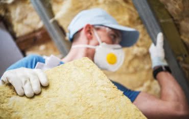 Wełna mineralna w płytach. Sprawdzony sposób na izolację i ochronę przed pożarem