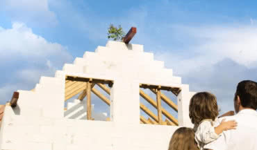 Wybór materiału na ściany. Porównanie systemów YTONG oraz IZODOM