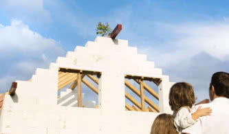 Wybór materiału na ściany. Porównanie systemów YTONG oraz IZODOM