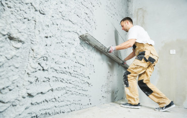 Czym tynkować ściany wewnętrzne?