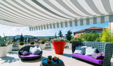 Ochroń taras przed słońcem - markizy w ofercie Fart Produkt