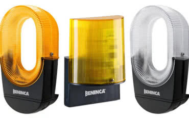 Jakie funkcje pełnią lampy sygnalizacyjne do bram?