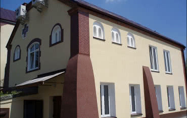 Jak dbać o elementy ozdobne i detale architektoniczne?