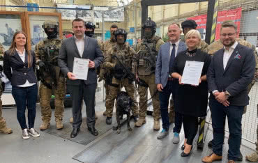 Aluplast zaangażowany w akcję Fundacji Wsparcia Policjantów