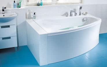 Symetryczna, owalna, narożna czy prostokątna - wybieramy wannę!