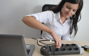 Zasilacze UPS receptą na coraz częstsze blackout`y