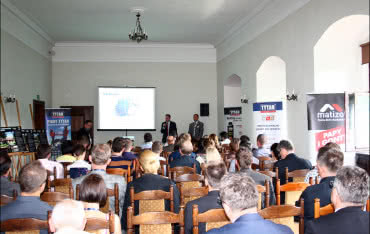 Architektoniczna konferencja Seleny na Zamku Książ