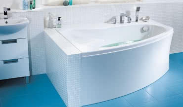 Symetryczna, owalna, narożna czy prostokątna - wybieramy wannę!