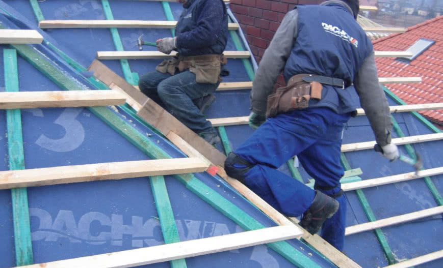 Podkłady pod pokrycia dachowe - łaty i folia