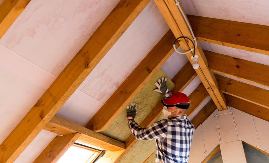 Wilgoć na poddaszu – cichy wróg twojego domu. Jak ją zatrzymać?