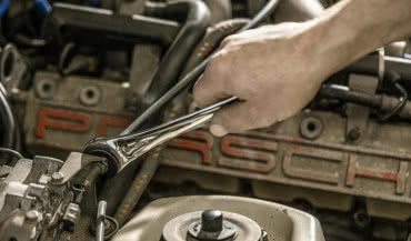 Klucz grzechotka - niezbędne narzędzie w każdym domu i warsztacie