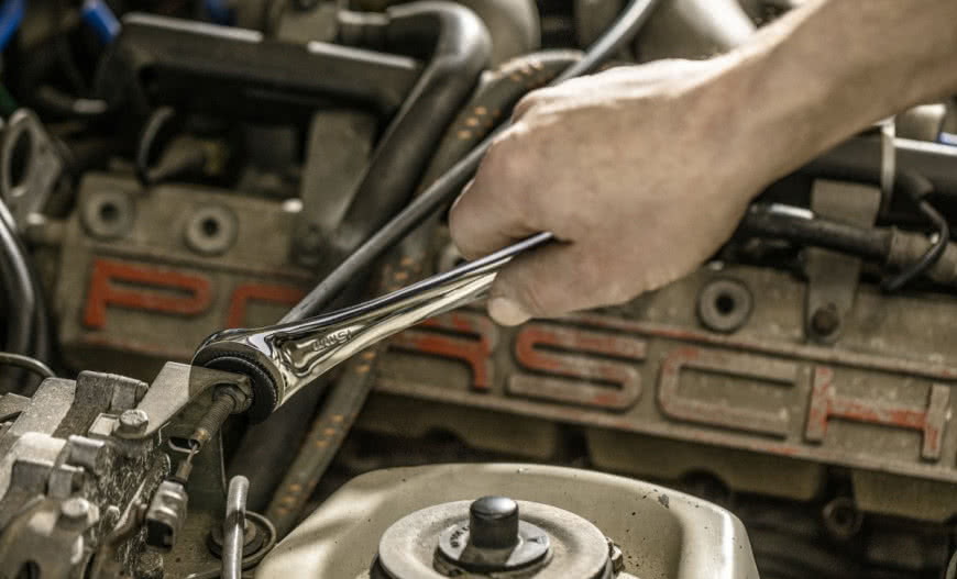 Klucz grzechotka - niezbędne narzędzie w każdym domu i warsztacie