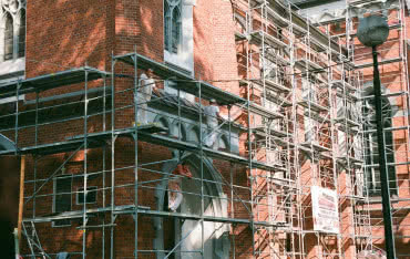 Jak skutecznie przeprowadzić renowację zabytkowych obiektów?