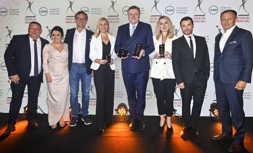 Firma FAKRO z nagrodami w plebiscycie Budowlana Marka Roku