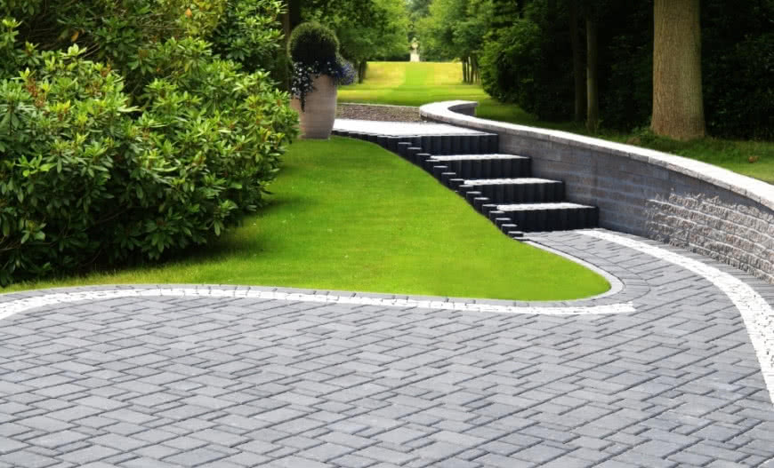 Kostka brukowa na taras, chodnik i schody – poradnik inwestora 