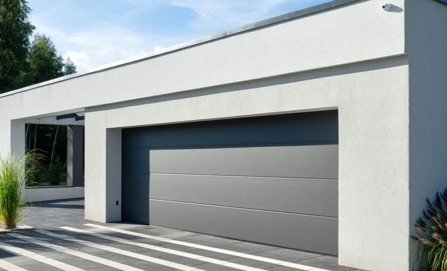 Brama garażowa przyszłości: 5 funkcji, które Cię zaskoczą