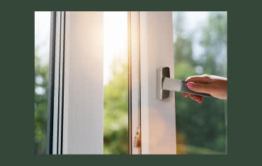 Promocja - klamki okienne KWADRO w standardzie!