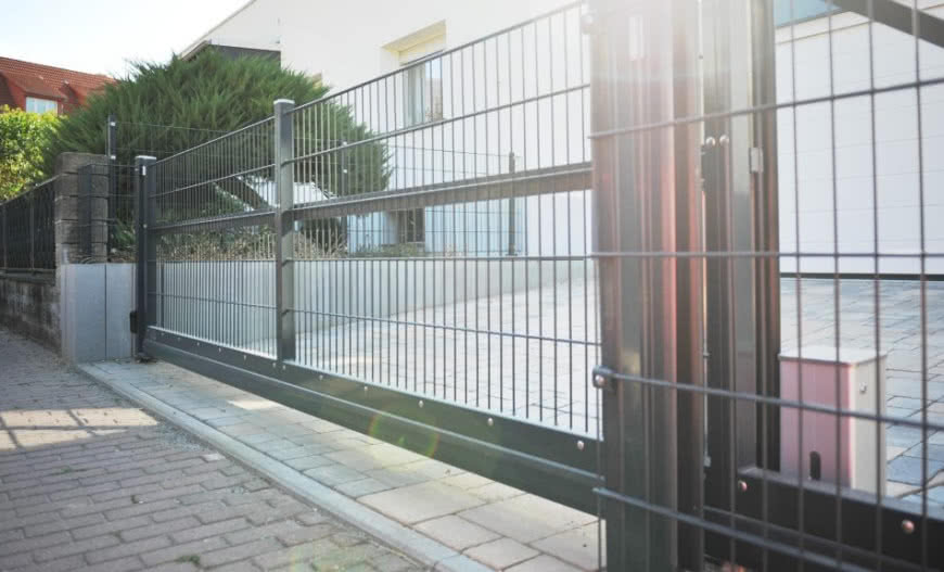 Poradnik kupującego - jak wybrać bramę przesuwną?