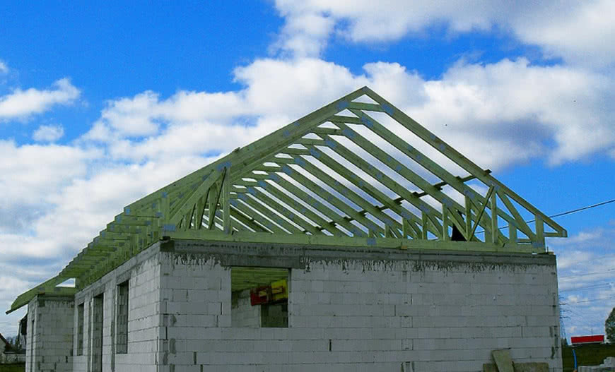 Czy możliwa jest zmiana konstrukcji więźby dachowej?