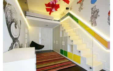 Jak ciekawie zaaranżować schody w domu?