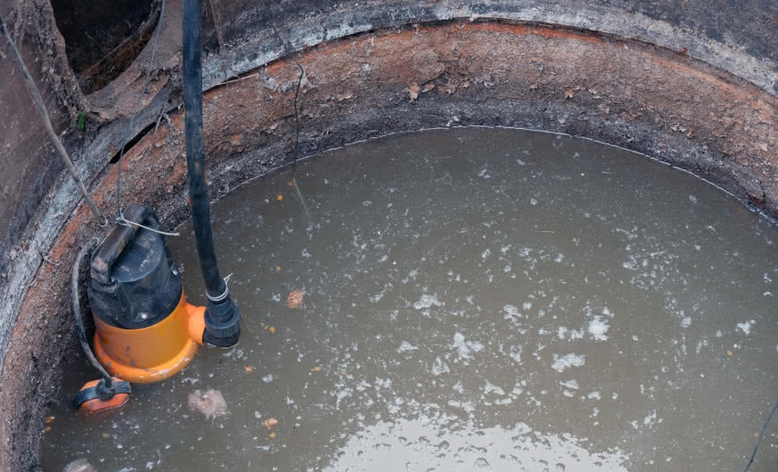 Pompa do szamba: z rozdrabniaczem czy bez? Oto różnice, o których musisz wiedzieć