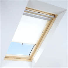 Roleta przyciemniająca RHR do okien dachowych