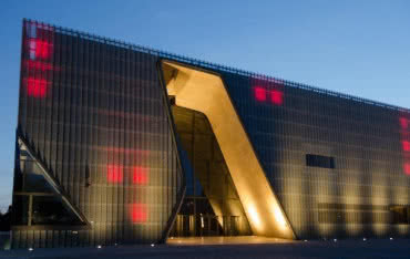 Forma wyzwaniem dla materiału - Muzeum Historii Żydów Polskich