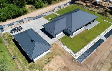 Szerokość całkowita i użytkowa blach dachowych - jakie różnice?