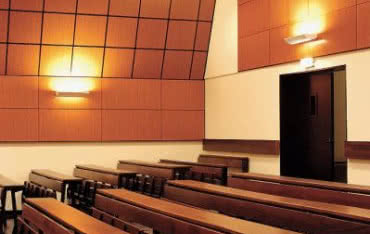 Czy drewniane wnętrze może mieć dobrą akustykę?