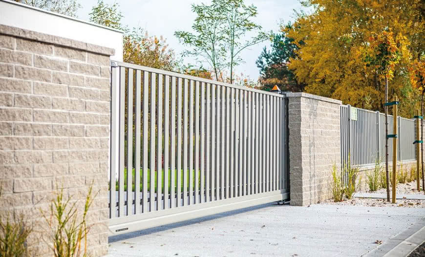 Jak wybrać dobre ogrodzenie domu?