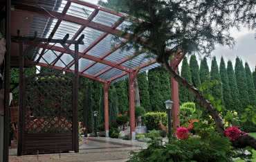 Jak wybrać zadaszenie tarasu i balkonu? Sprawdź zalety Fastlock®